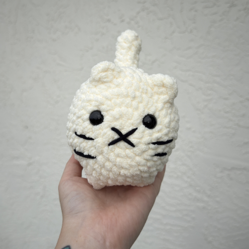 Handmade Cream Cat Crochet Plush | Soft Bernat Blanket Yarn Kitty